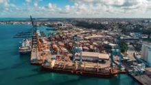 Imagem ilustrativa da imagem Governo Federal debate atração de investimentos nos portos da Bahia