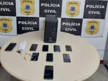 Imagem ilustrativa da imagem Homens são presos com oito celulares roubados em Salvador