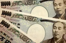 Imagem ilustrativa da imagem Iene japonês cai e atinge menor nível ante o dólar em 34 anos
