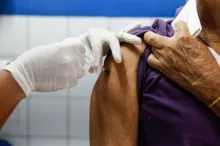 Imagem ilustrativa da imagem Lauro de Freitas amplia vacinação contra gripe para todos os públicos