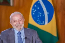 Imagem ilustrativa da imagem Lula defende que Robinho cumpra pena por estupro no Brasil