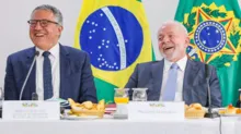 Imagem ilustrativa da imagem Lula provoca Lira e diz que Padilha ficará no governo "só de teimosia"