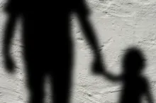 Imagem ilustrativa da imagem Meninas violentadas pelo pai revelam rotina de tortura na Bahia