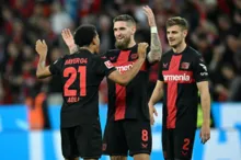 Imagem ilustrativa da imagem Nos acréscimos, Leverkusen salva invencibilidade contra o Stuttgart