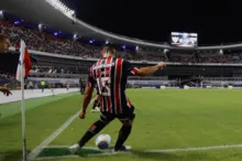 Imagem ilustrativa da imagem Palmeiras vence no sufoco e São Paulo encaminha vaga para as oitavas