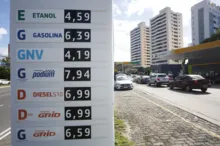 Imagem ilustrativa da imagem Pode faltar combustível na Bahia? Entenda o cenário
