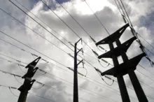 Imagem ilustrativa da imagem Procon-BA notifica Coelba por interrupção de energia em Salvador