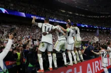 Imagem ilustrativa da imagem Real Madrid vence Bayern de virada (2-1) e vai à final da Champions