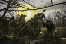 Imagem ilustrativa da imagem Ucrânia diz que metade das armas prometidas são entregues com atraso