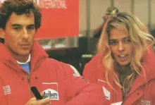 Imagem ilustrativa da imagem “Viúva” de Senna, Adriane Galisteu homenageia piloto: “Dia de dor”