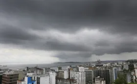 Imagem ilustrativa da imagem Defesa Civil alerta para tempestades nas próximas horas em Salvador
