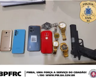 Dois homens são presos com pistola de brinquedo após assalto a ônibus