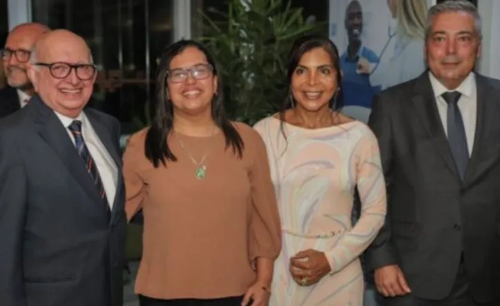 Vicente de Araújo; Ana Paula Matos; Tatiana Paraíso  e Orando Manuel Cunha da Silva