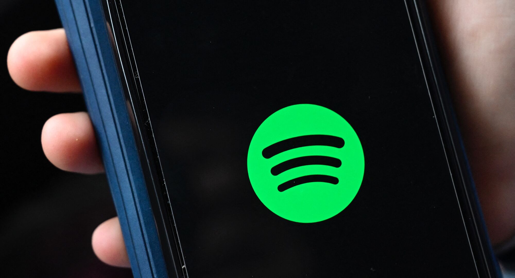 Spotify estuda banir músicas que exaltam facções criminosas