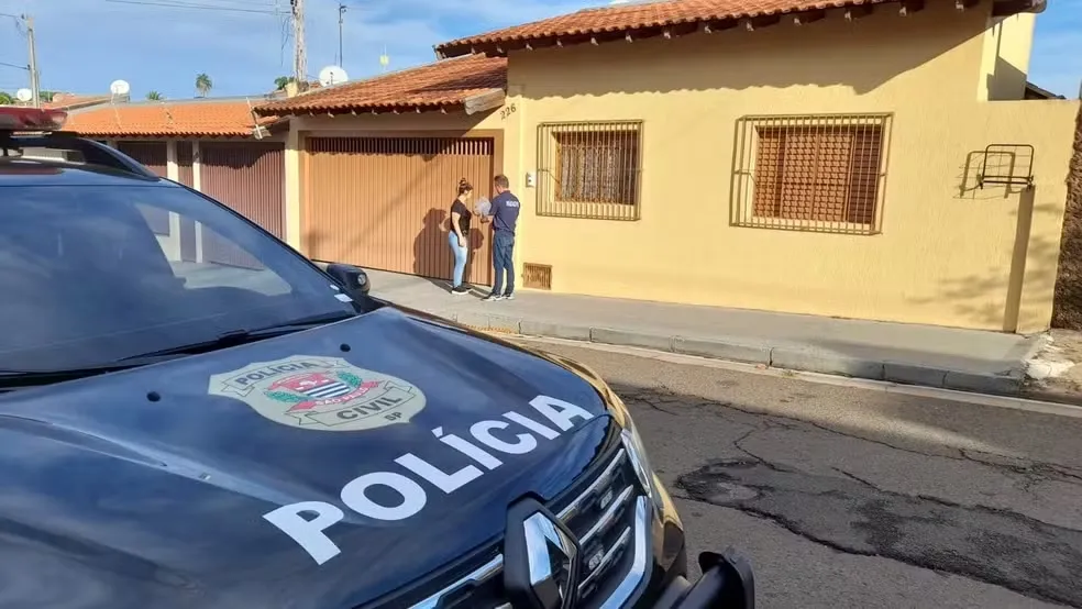 Imagem ilustrativa da imagem Adolescente de 15 anos suspeito de assassinar família é achado morto