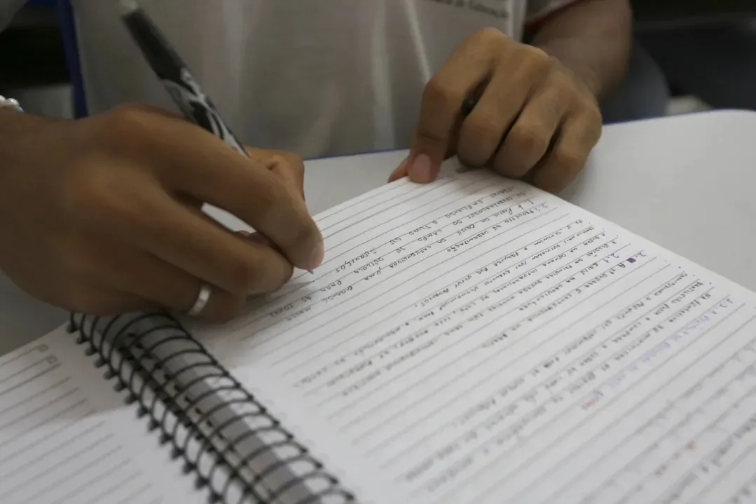 As correções feitas pela ferramenta não influenciarão nas notas dos alunos durante o período de testes