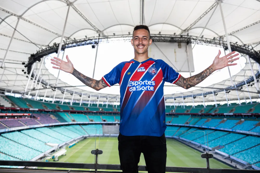 Iago durante sua apresentação no Bahia