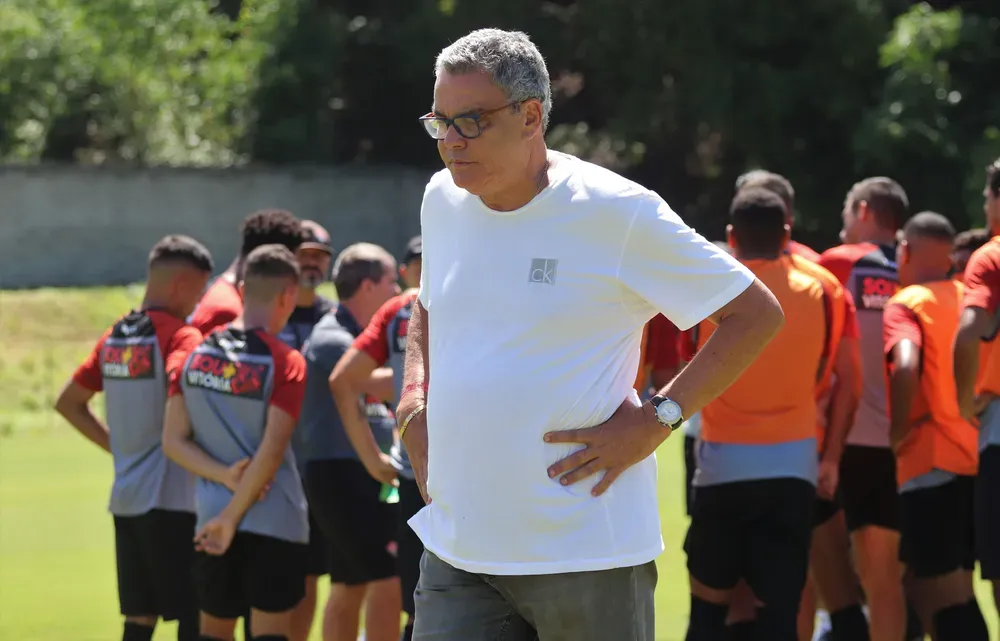 Paulo Carneiro enquanto presidente do Vitória