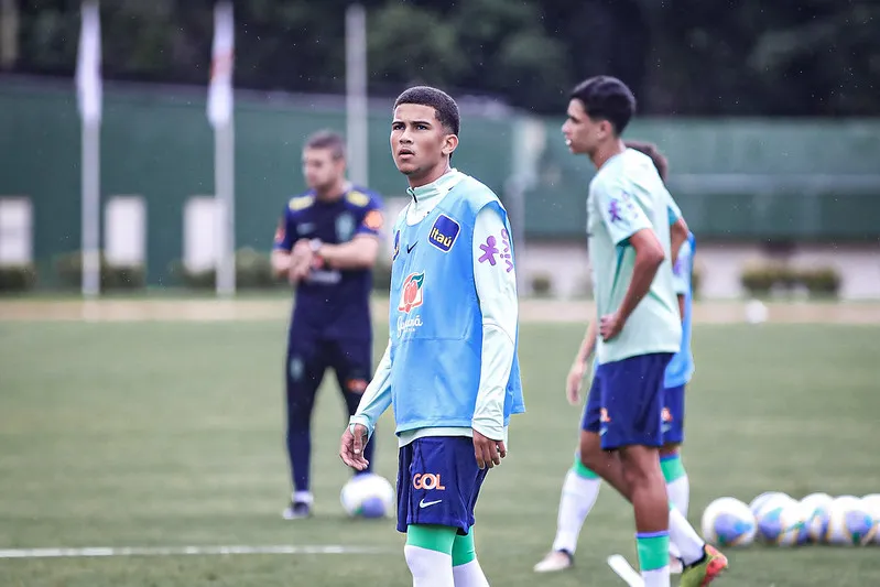 João Fernando, volante da Seleção Brasileira e do Vitória