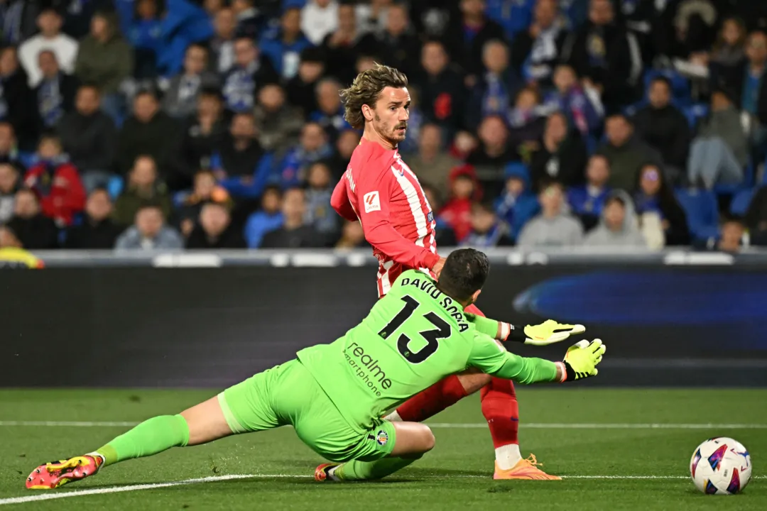 Griezmann marcou os três gols da vitória sobre o Getafe