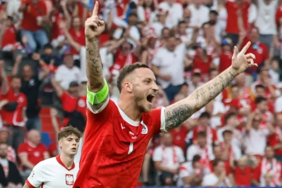 Arnautovic comemora o gol da vitória austríaca