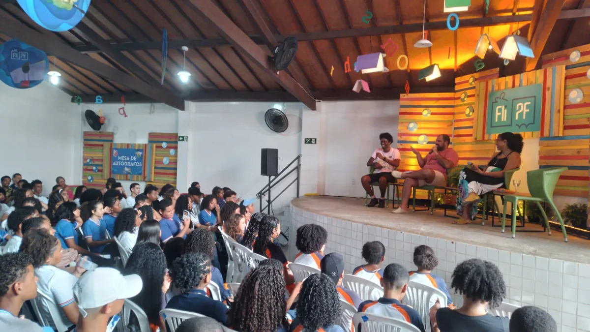 A Festa Literária Internacional de Praia do Forte (Flipf) começou nesta quinta-feira, 16