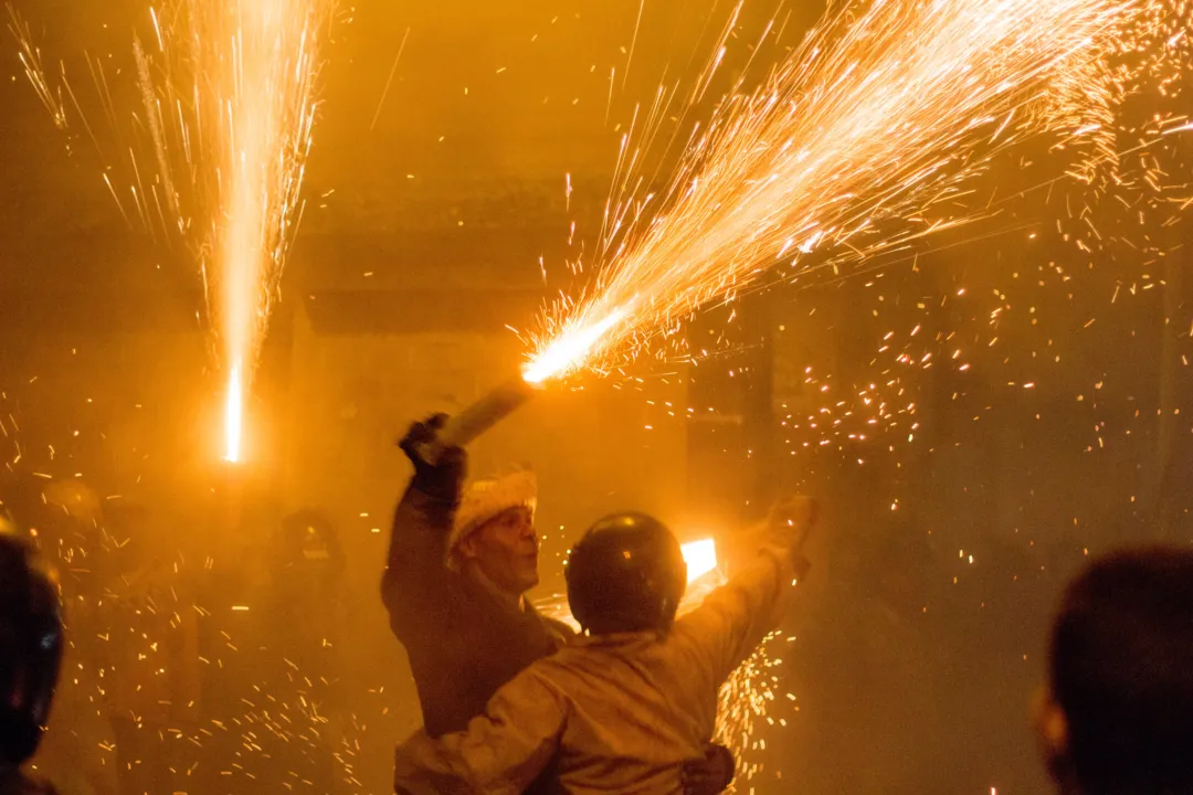 Guerra de espadas em Senhor do Bonfim