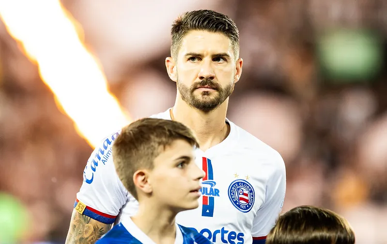 Everaldo na partida contra o Botafogo