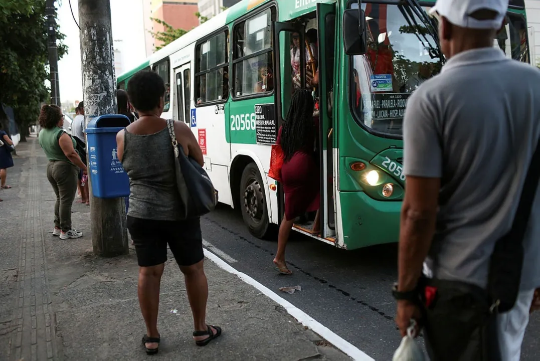 Ponto de ônibus em Salvador