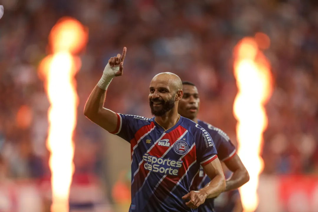 Thaciano marcou o primeiro gol do Bahia no jogo