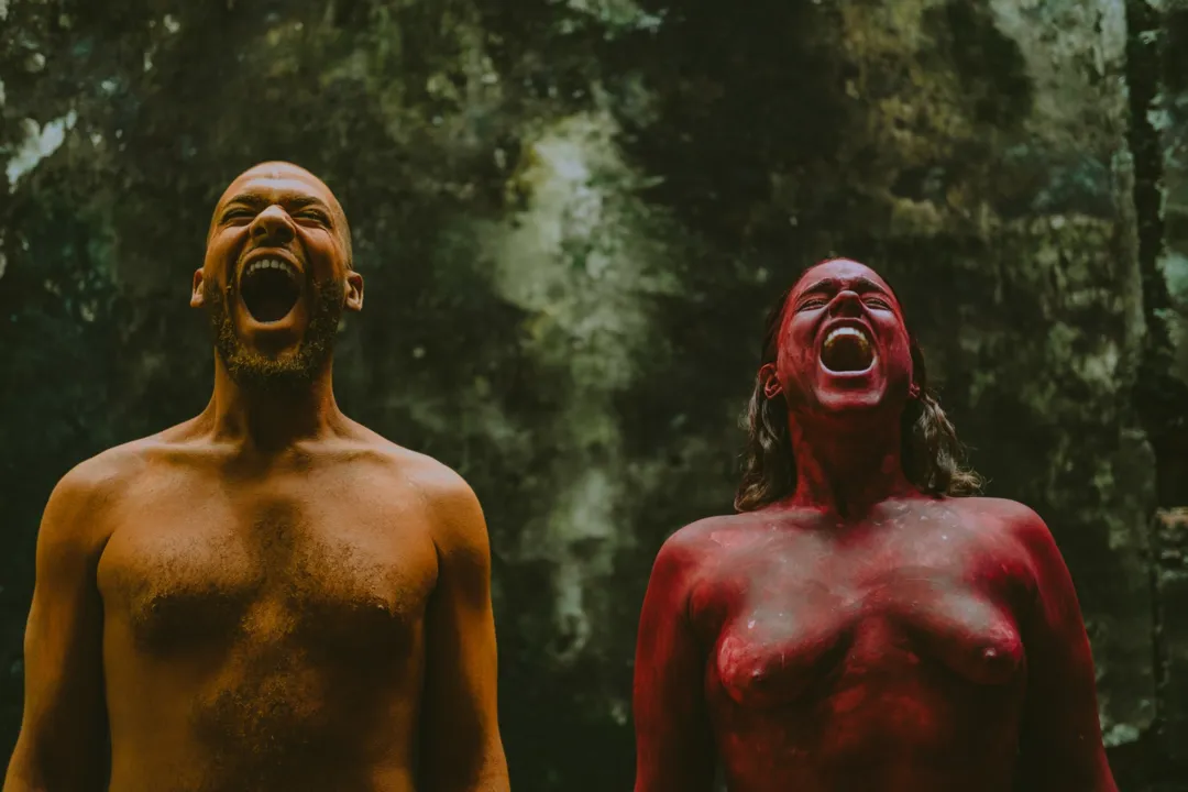 Clipe aborda dois orixás, Exú e Yemanjá, além da representação de Cabocla