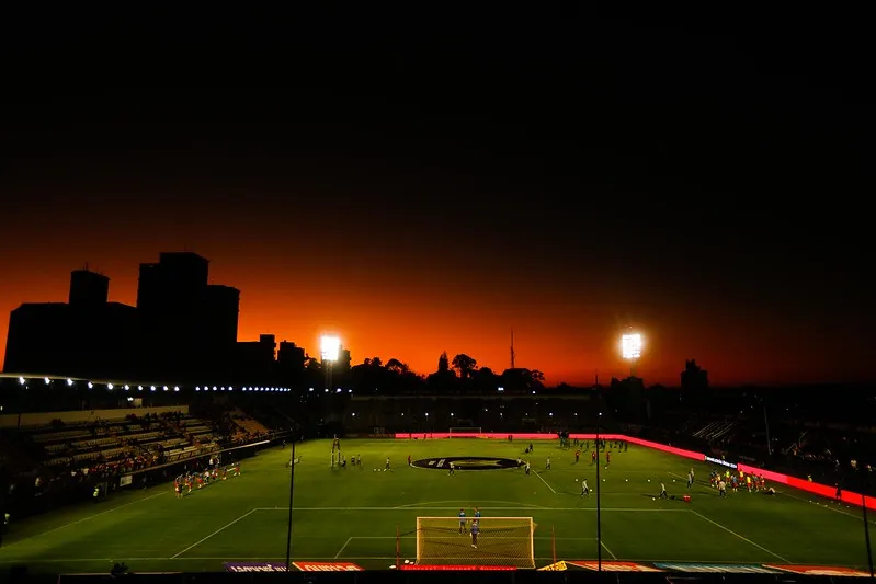 Bragantino recebe o Vitória com bom aproveitamento no Nabi Abi Chedid