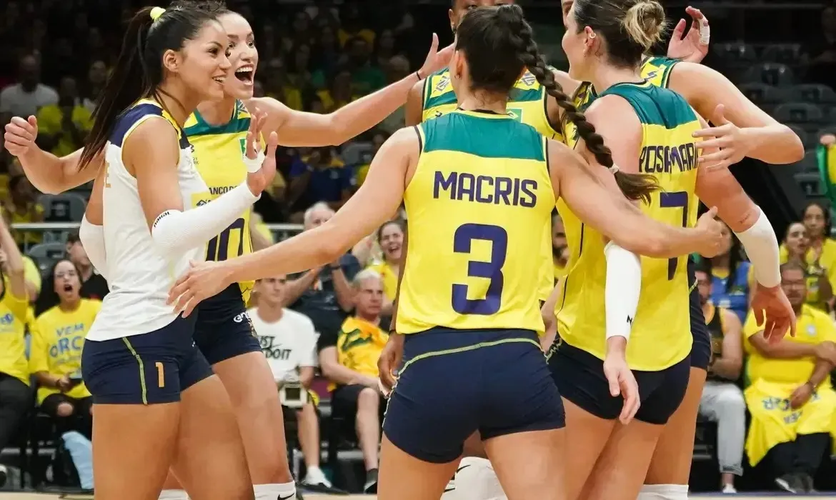 Brasil, durante Liga das Nações de vôlei