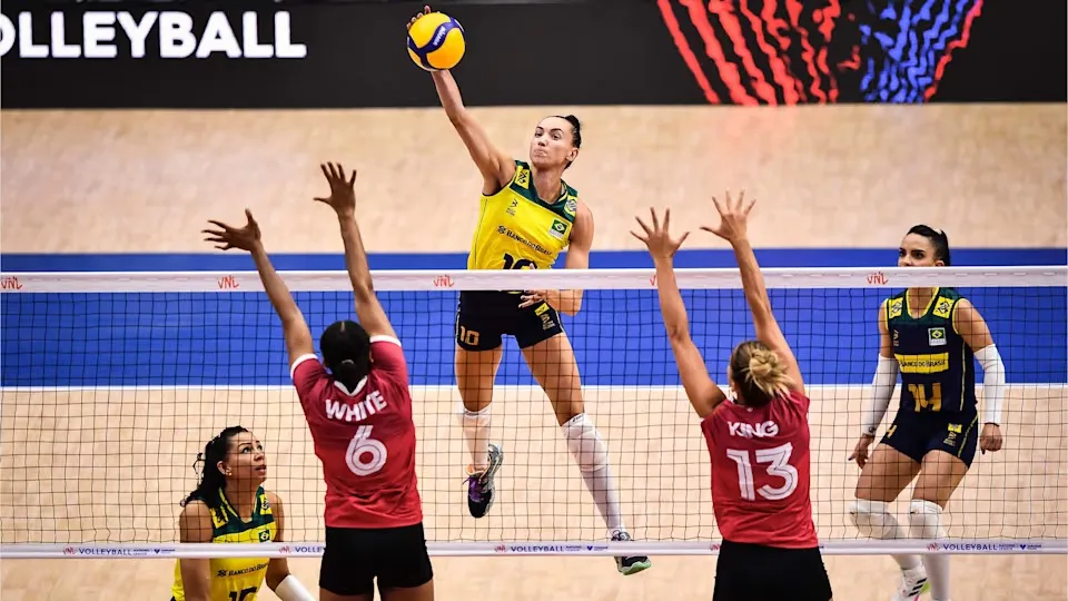 Brasil encara o Canadá pela estreia da VNL