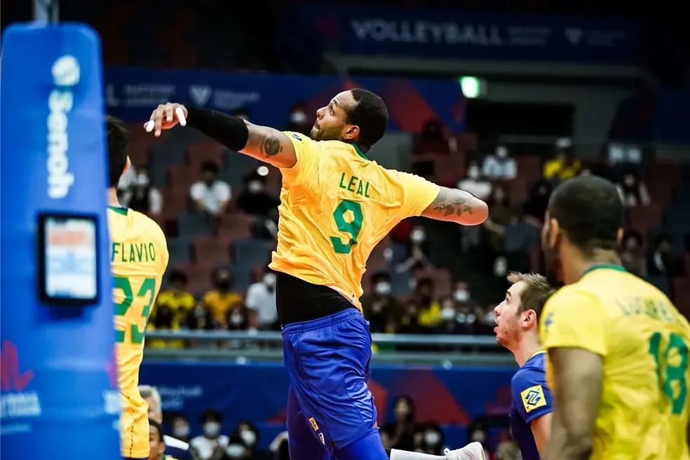 Brasil estreia na VNL nesta terça, contra Cuba