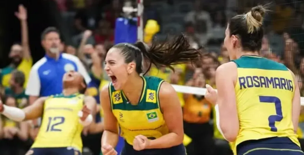 Meninas do Brasil vibram muito num Maracanãzinho lotado.