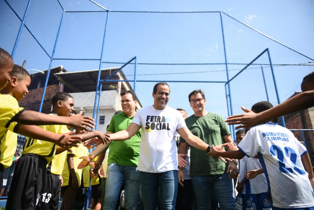 Gestão de Bruno Reis chegou a 53 campos de futebol com gramado sintético