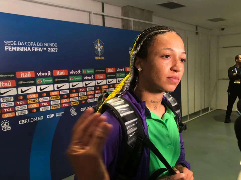 Estreante no time principal da seleção brasileira, Byanca Brasil é atacante do Cruzeiro