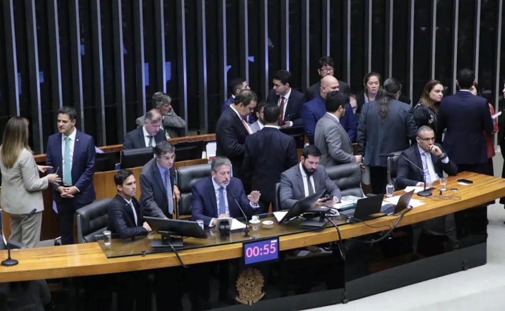 Proposta já pode ser votada em plenário, sem discussão nas comissões temáticas