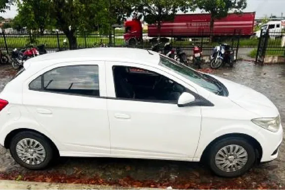 Carro tinha sido roubado em junho de 2013, em Salvador