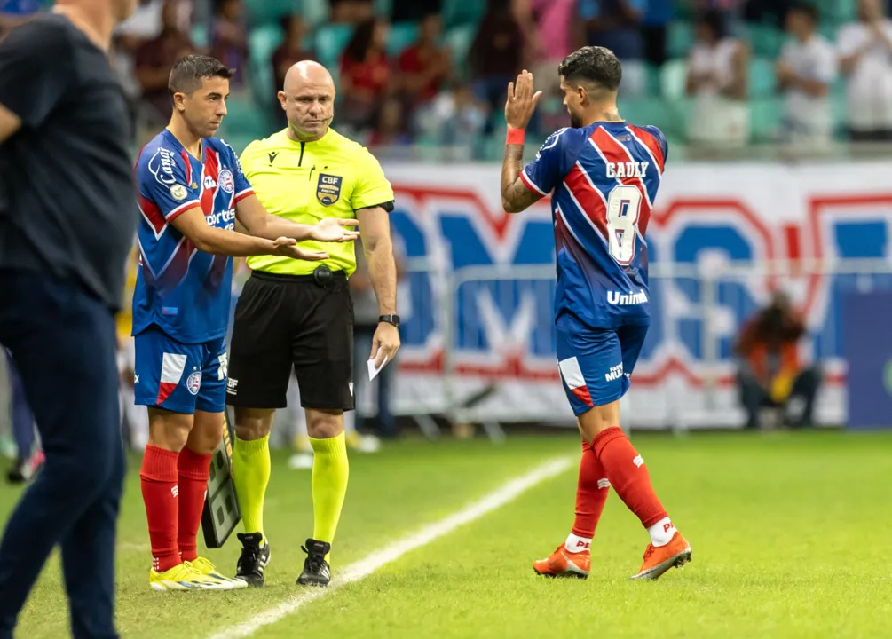 Contra o Fortaleza, Cauly foi substituído por Carlos de Pena