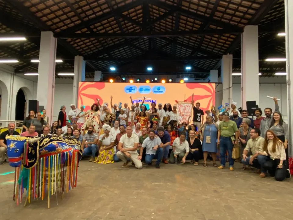 Ainda houve apresentações da filarmônica, maculelê e quadrilha junina