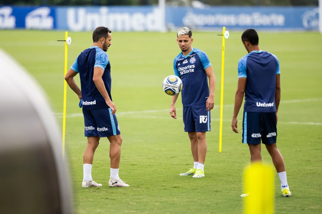 Jogadores do Bahia durante treino