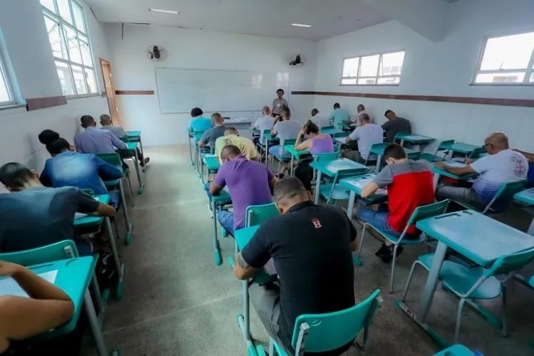 Os candidatos devem acessar os cartões de prova, para confirmar o local de prova