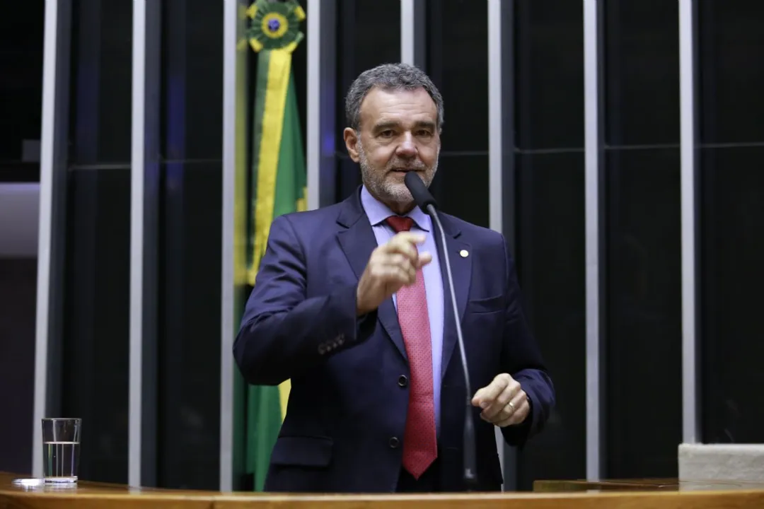 Daniel Almeida defende nome de Zó