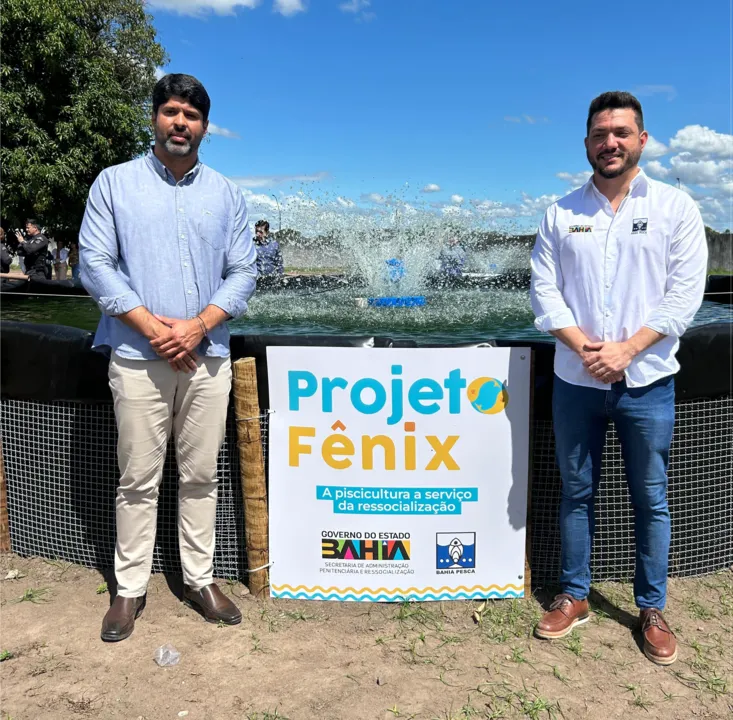 Secretário José Castro e  presidente da Bahia Pesca, Daniel Victória, participaram da inauguração do Projeto Fênix