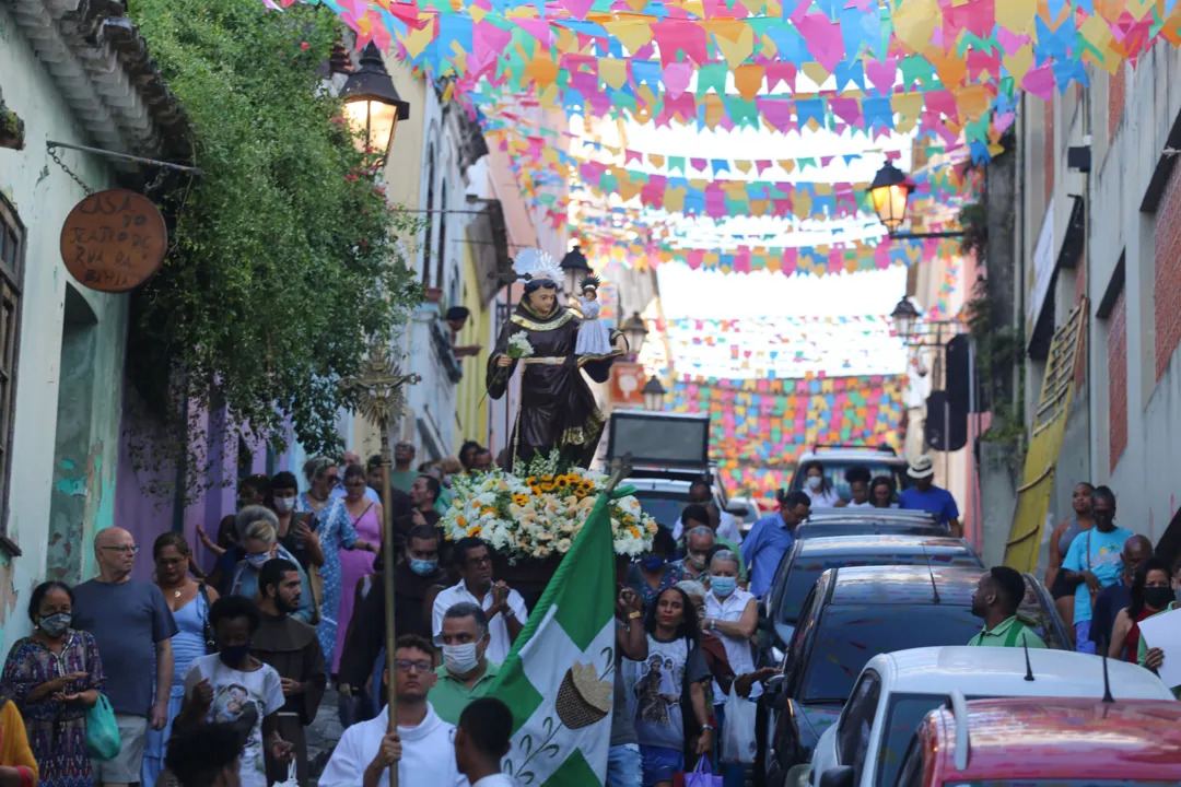 Procissão e Trezena campal de Santo Antônio mobilizam a população no Centro Histórico