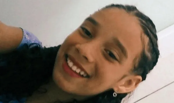 O caso ocorreu em 19 de junho de 2022, na Avenida Mario Leal Ferreira, conhecida como Bonocô. Na época, a vítima tinha 11 anos de idade. Ela morreu um dia após o acidente