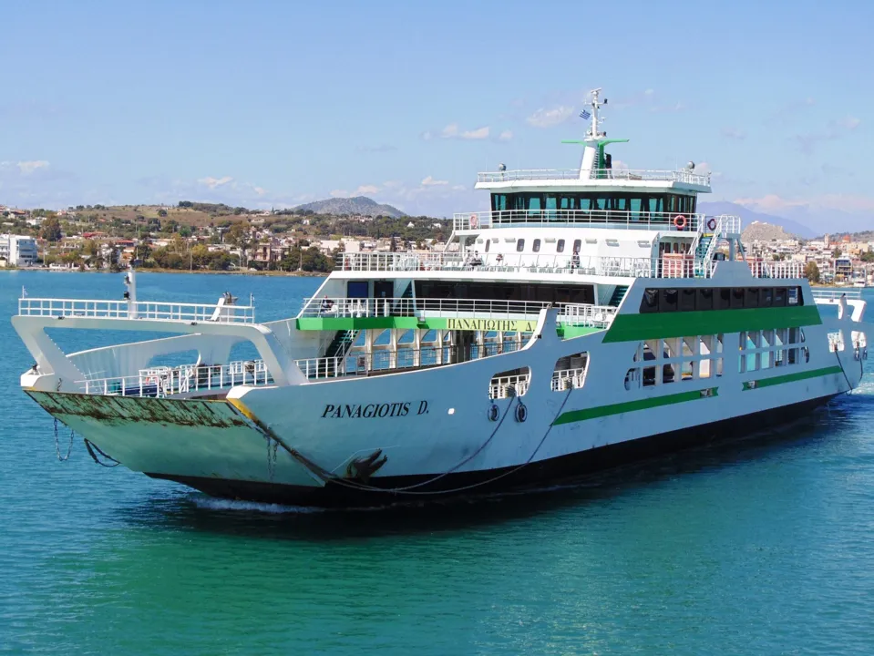 Ferry-boat Panagiotis D, que está sendo oferecido pela Happy Frontier