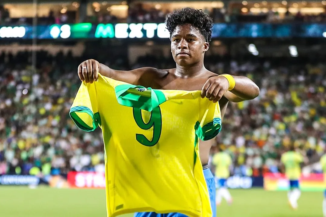 Endrick comemora gol da vitória sobre o México